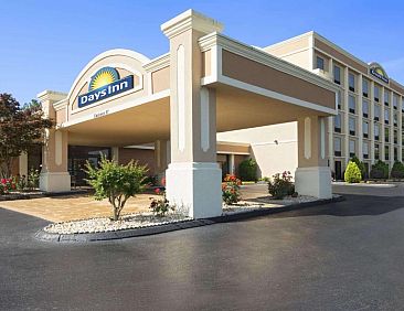 Days Inn by Wyndham Rome Downtown