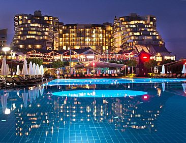 Limak Lara Deluxe Hotel &amp; Resort Antalya