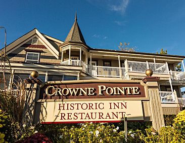 Crowne Pointe Historic Inn Adults Only