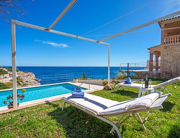 Vakantiehuis Magrana Over The Sea (Private Pool).