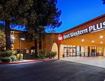 Best Western Plus Heritage Inn