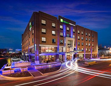 Holiday Inn Express &amp; Suites Oklahoma City Downtown - Brickt