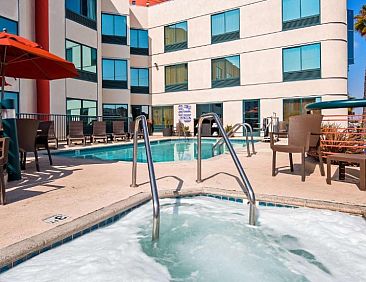 Best Western Plus Suites Hotel - Los Angeles LAX Airport