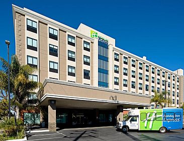 Holiday Inn Express Los Angeles LAX Airport, an IHG Hotel