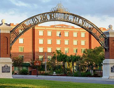 Hampton Inn &amp; Suites Tampa Ybor City Downtown