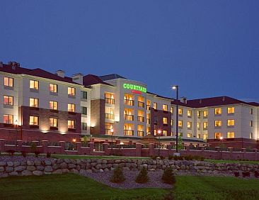 Courtyard by Marriott Madison East