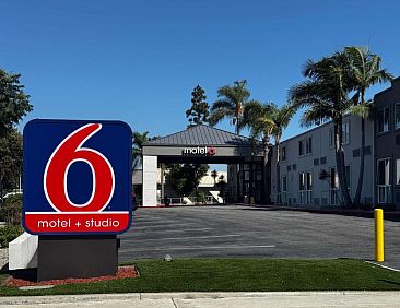 Motel 6-Carson, CA