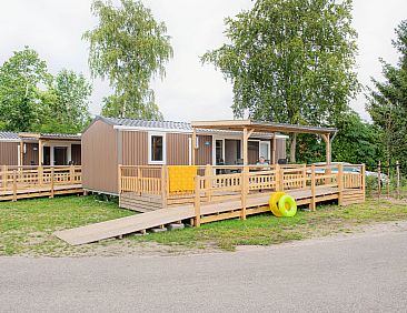 Aangepaste mobil home de Zwaan