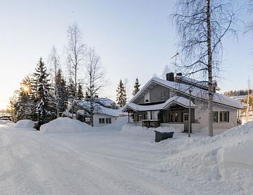 Vakantiehuis Hallantytär b4 paritalo inc. 2 ski ticke