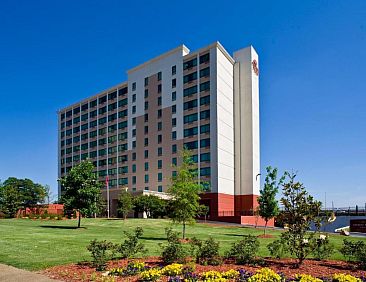 Crowne Plaza Memphis Downtown, an IHG Hotel