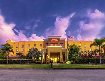 Hampton Inn &amp; Suites - Fort Pierce