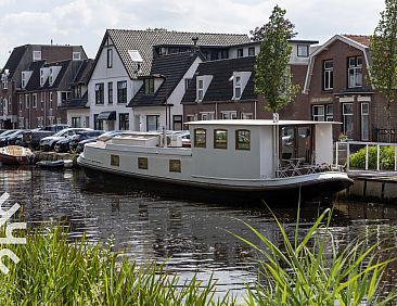 Schitterende 2 persoons woonboot in het centrum van