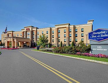 Hampton Inn and Suites Robbinsville