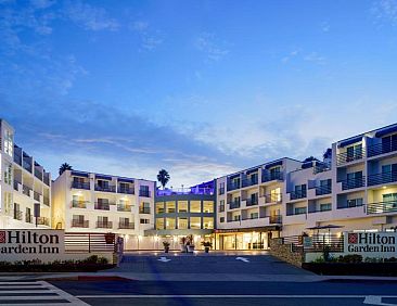 DoubleTree Suites by Hilton Doheny Beach