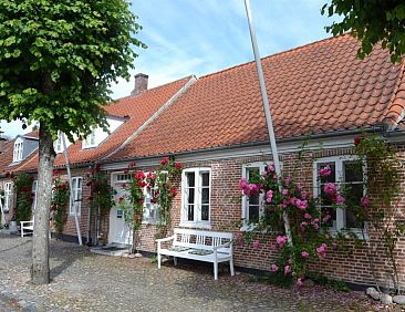 Vakantiehuis &quot;Ajna&quot; - 9.8km from the sea