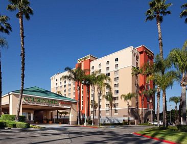 Courtyard by Marriott Baldwin Park