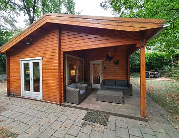 Comfortabel chalet met bubbelbad voor 4 tot 6 personen,