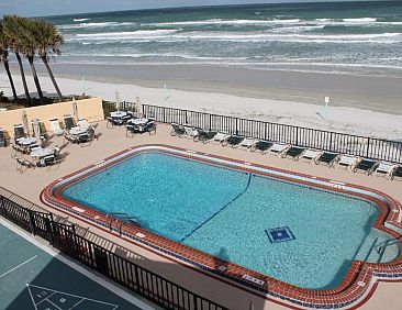 Grand Prix Motel Beach Front