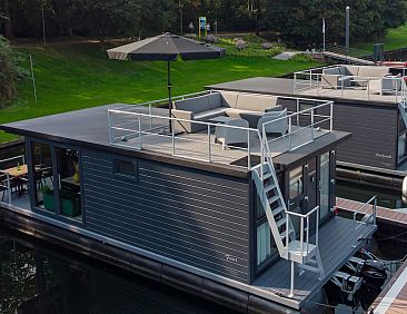 Houseboat met dakterras