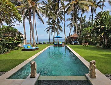 Villa Samudra Luxury Beachfront