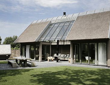 8 pers villa met sauna!