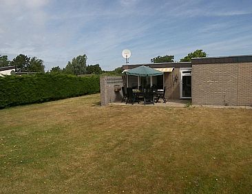 Vrijstaande bungalow voor 6 personen nabij het strand in