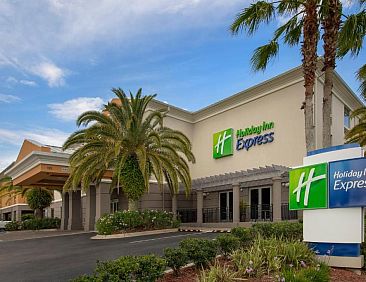 Holiday Inn Express Jacksonville Beach, an IHG Hotel