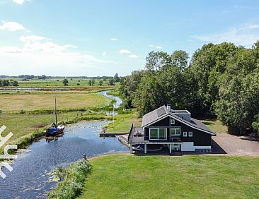 Heerlijke vakantievilla aan het water, vlakbij Giethoorn