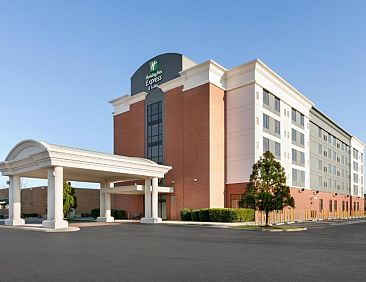 Holiday Inn Express Hotel &amp; Suites Norfolk Airport, an IHG H