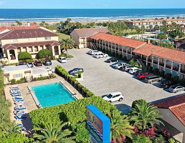 La Fiesta Ocean Inn &amp; Suites