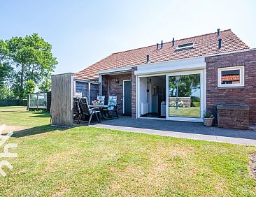 Fijn 4-persoons vakantiehuis met duinzicht en grote tuin in