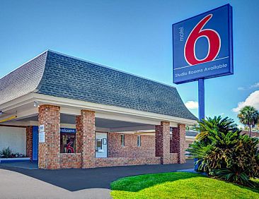 Motel 6-Tallahassee, FL - Downtown