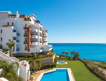 Olée Nerja Holiday Rentals by Fuerte Group