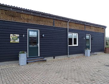 Modern ingericht 4-persoons appartement in de polder, nabij